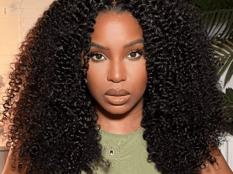 Types of curly weave hair: Kinky curl pattern