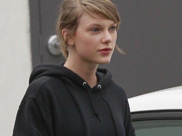 The Beauty of Country Princess Taylor Swift No Makeup | Apohair