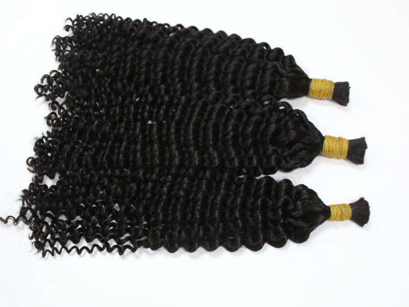 Apohair’s 22-inch Straight Weaves