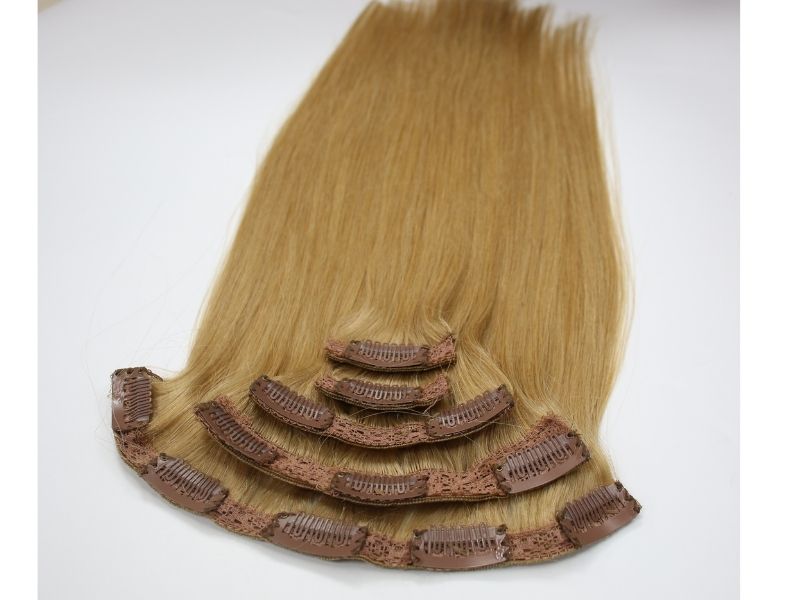 High-quality clip-in extensions from Apohair