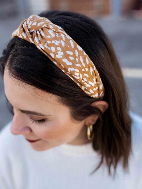 Easy Headband Tuck