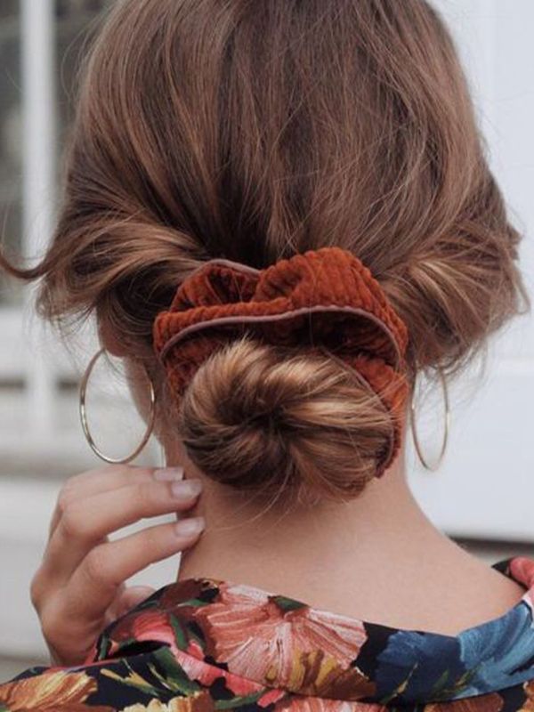 Definition of scrunchie hairstyle