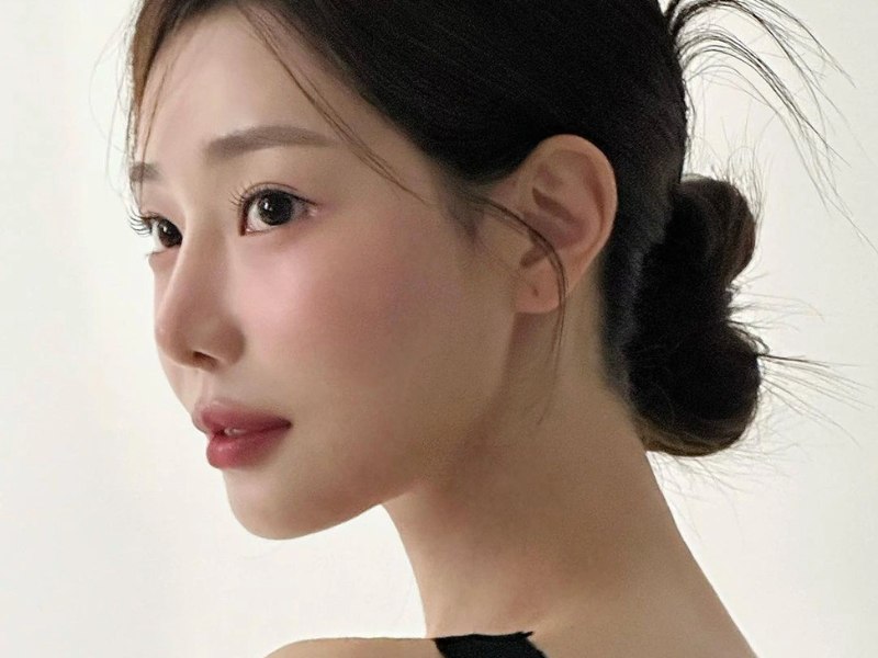 The low bun hairstyle is suitable in both formal and casual settings.