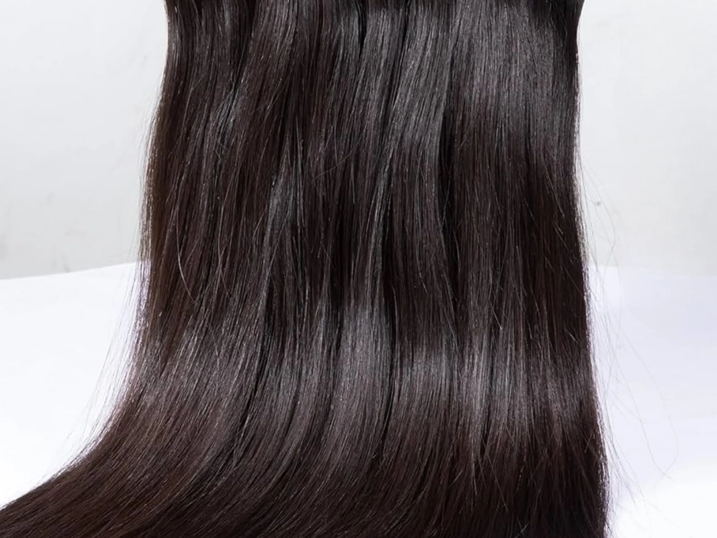 features of raw human hair