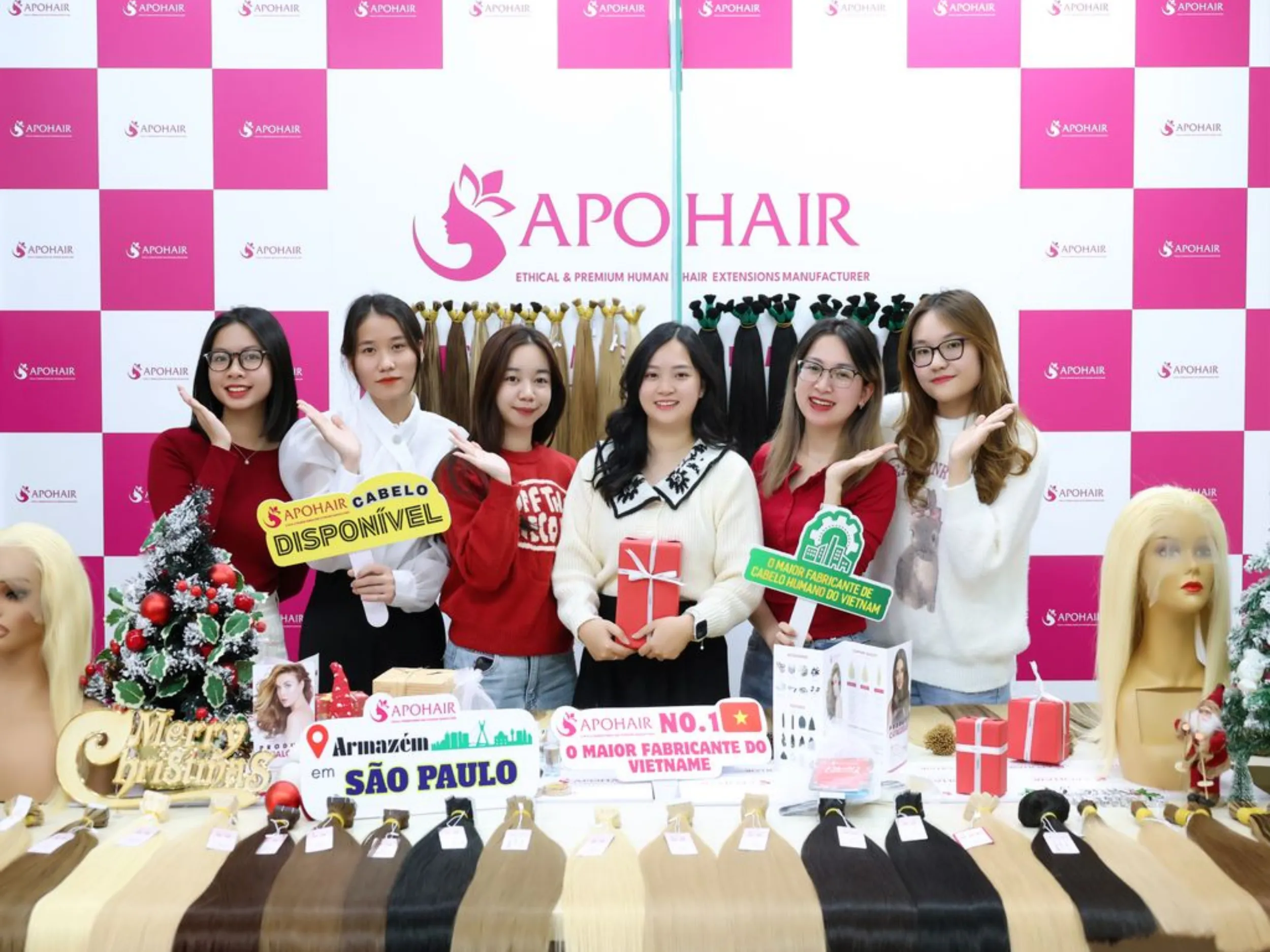 APOHAIR delivers premium Vietnamese curly hair with factory-direct quality, global shipping, and proven wholesale reliability